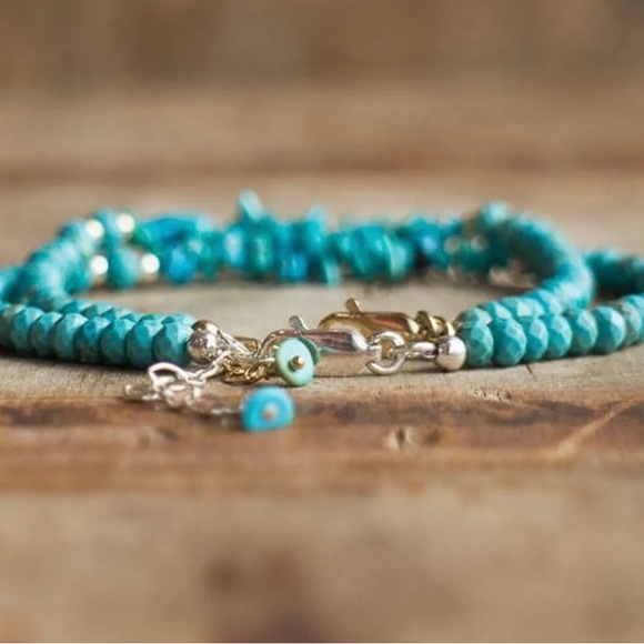 Turquoise Beaded Bracelet (Single) - Picture 4 of 4